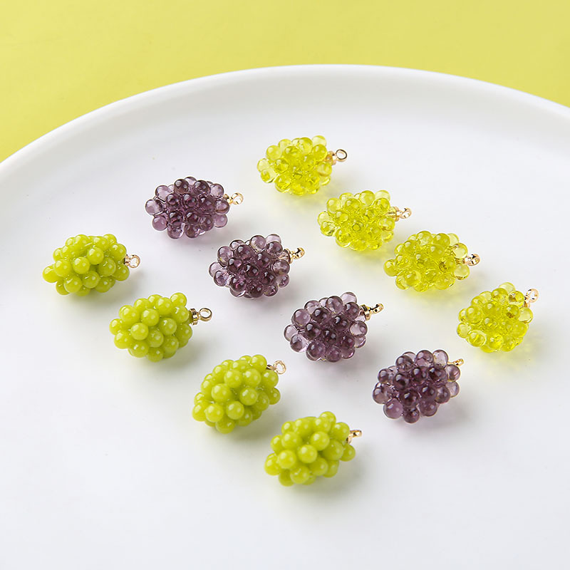 6 Breloques en résine en forme - Resin Art Jewelry Kit avis et prix